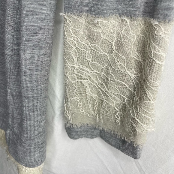 DVF VNeck Long Sleeve Top Gray + Ivory Lace Trim S - Picture 5 of 9